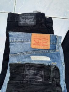 LEVI'S JEANS