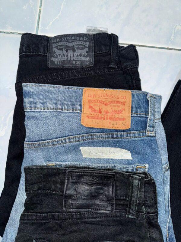 LEVI'S JEANS